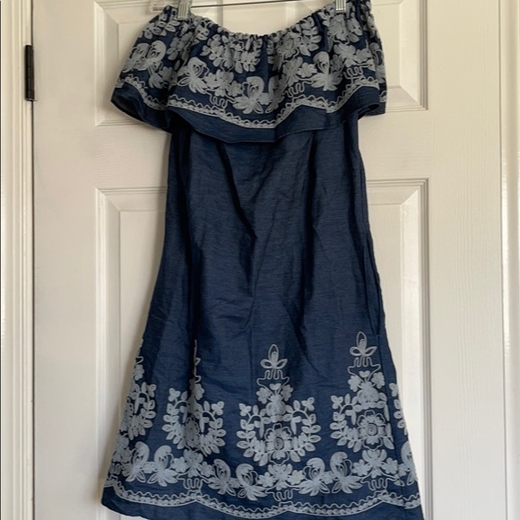 New York and Company Off Shoulder Denim Dress - Picture 1 of 2